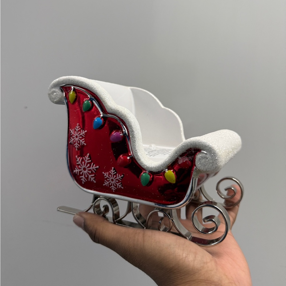 Bath&Body Works Festive Red Sleigh Holder